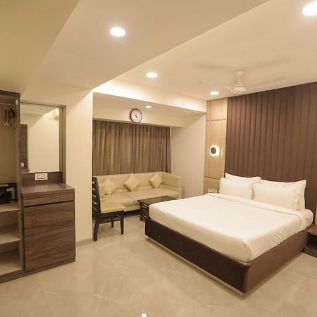 מומביי Hotel Naaz Executive מראה חיצוני תמונה