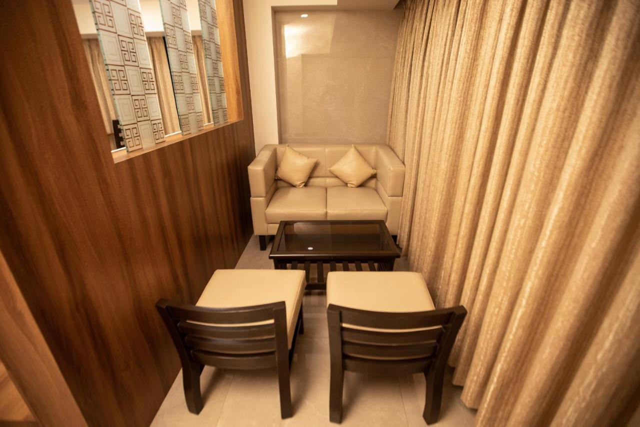 מומביי Hotel Naaz Executive מראה חיצוני תמונה