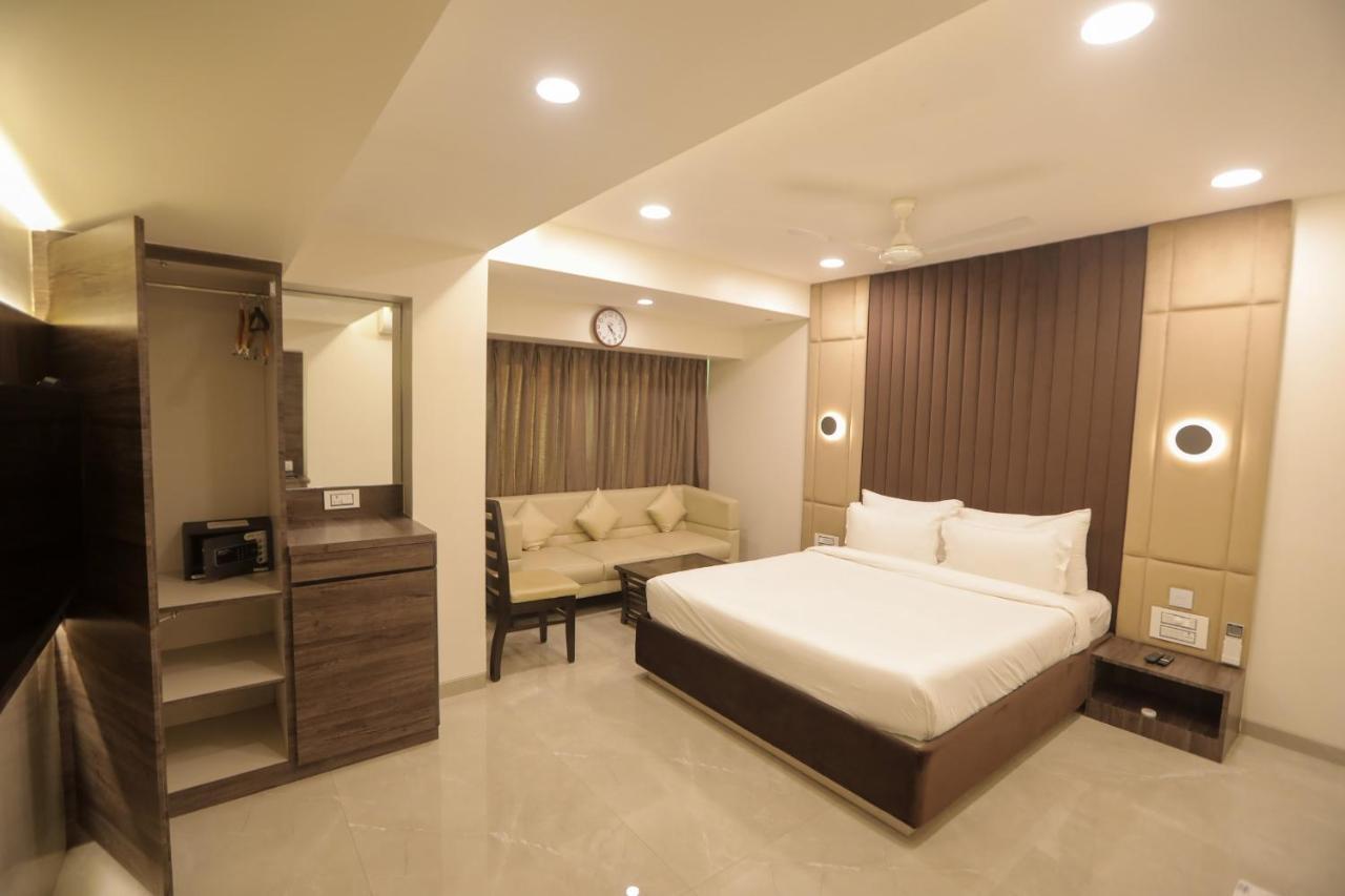 מומביי Hotel Naaz Executive מראה חיצוני תמונה