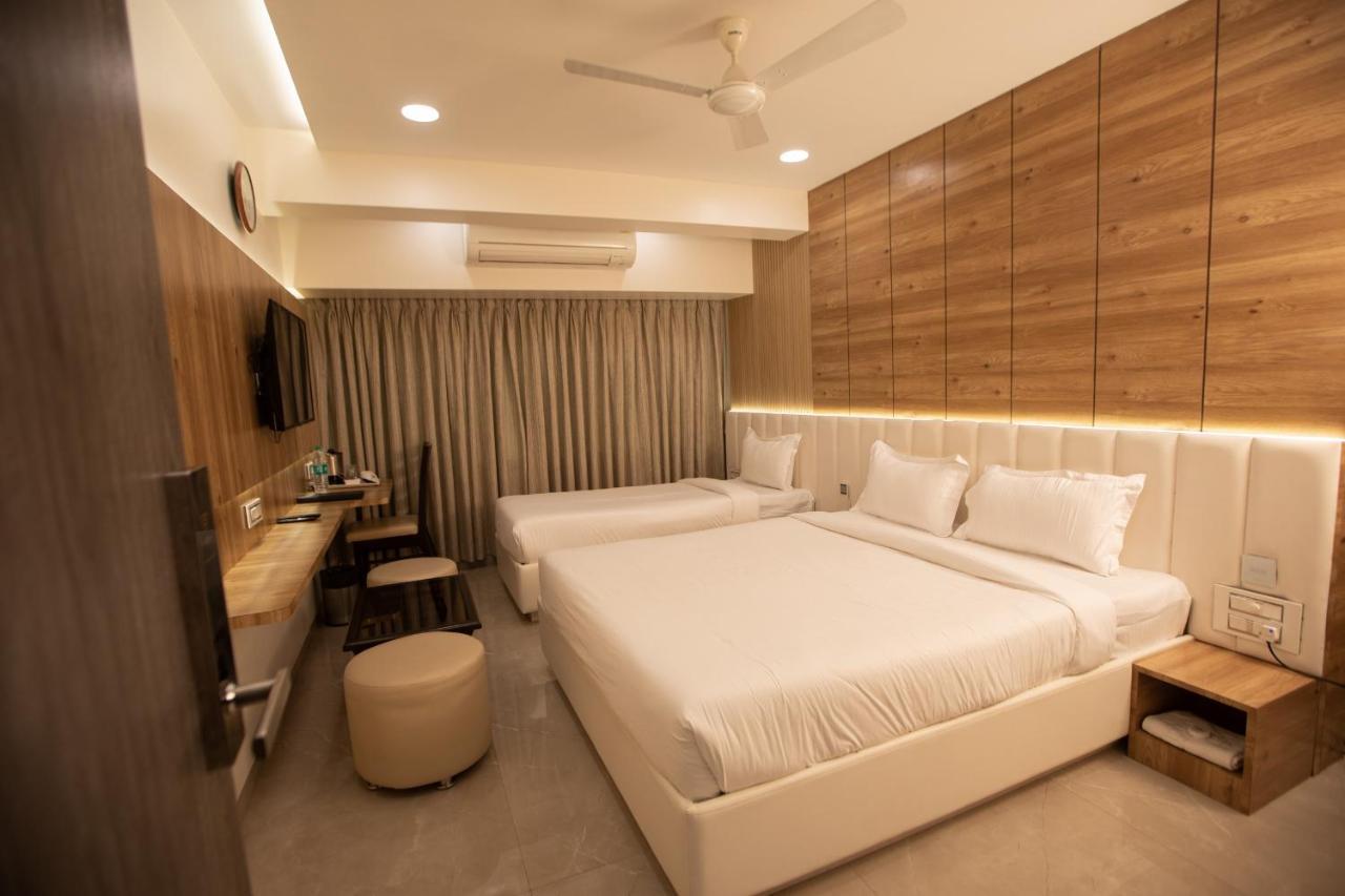 מומביי Hotel Naaz Executive מראה חיצוני תמונה