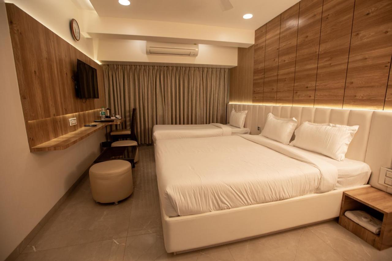 מומביי Hotel Naaz Executive מראה חיצוני תמונה