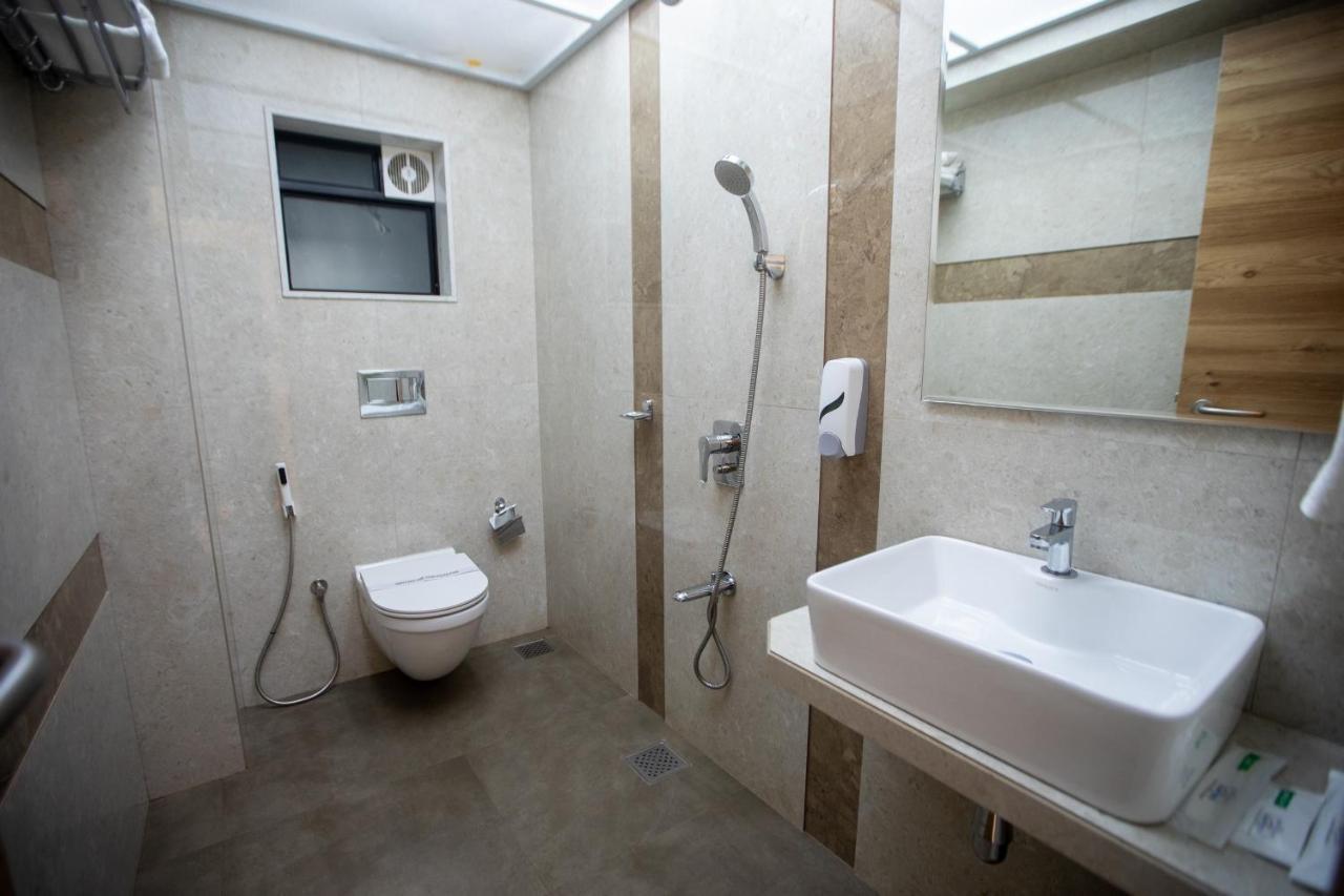מומביי Hotel Naaz Executive מראה חיצוני תמונה