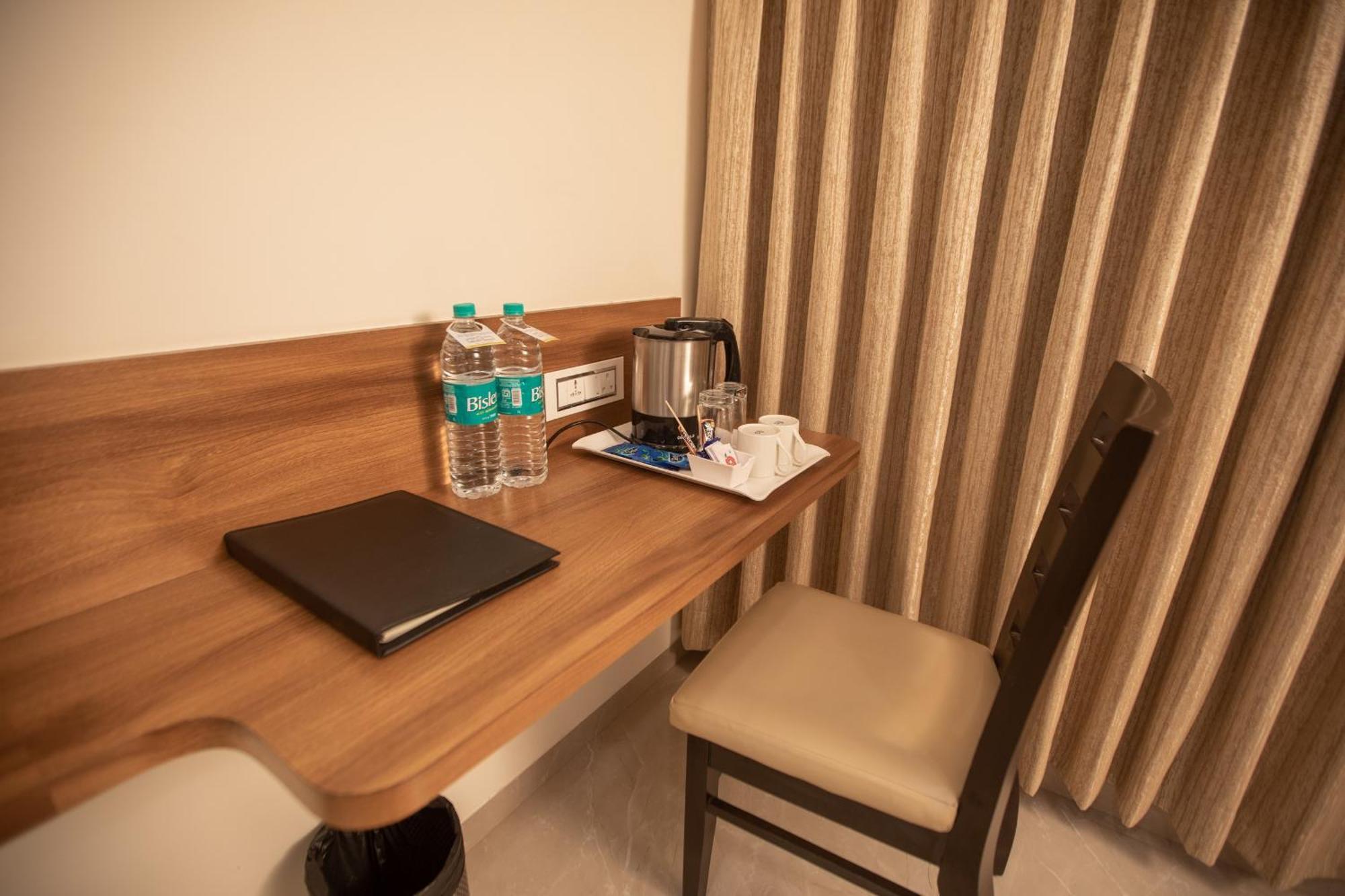 מומביי Hotel Naaz Executive מראה חיצוני תמונה